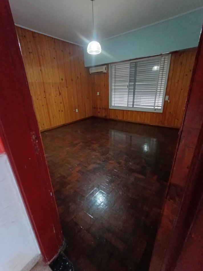 Casa en Pedro Centeno al 2900 con cochera