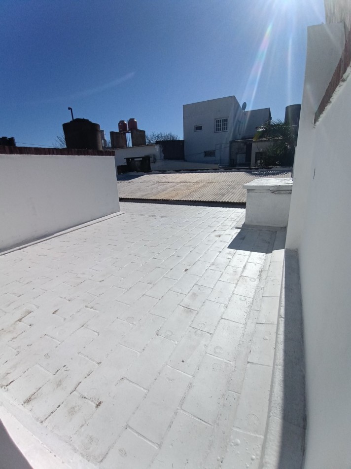 Casa en Pedro Centeno al 2900 con cochera